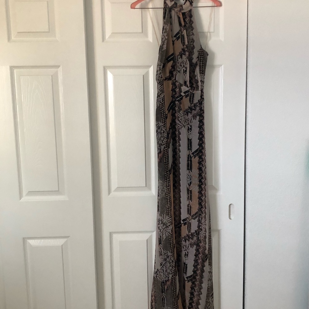 High neck - geometric neutral - night out dress